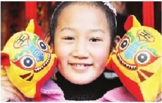 买老虎玩偶，警惕“装饰布”内含甲醛——三湘都市报提醒消费者注意安全